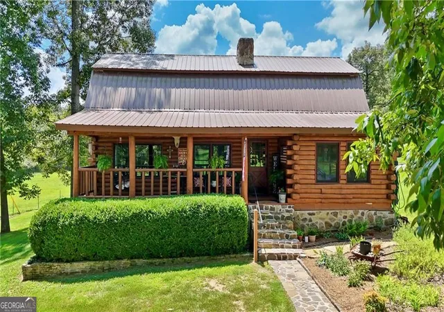 Photo 1 of Single family home for sale at 527 Beason Rd Se, Calhoun, GA 30701 | MLS# 10827955 | Listing updated on 2026-09-07
