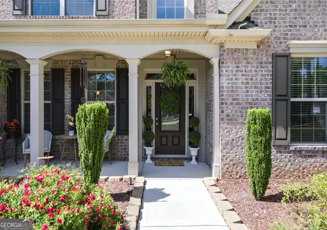 Photo 3 of Single family home for sale at 3231 Ashmore Ct, Conyers, GA 30094 | MLS# 10815343 | Listing updated on 2026-08-13
