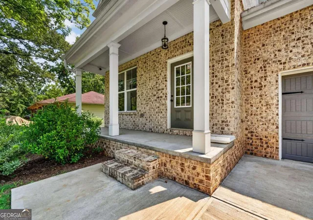 Photo 3 of Single family home for sale at 2126 Seavey Dr, Decatur, GA 30032 | MLS# 10823667 | Listing updated on 2026-10-08