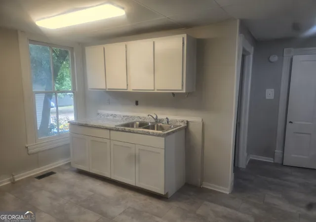 5th image of 702 N Franklin St, Dublin, GA 31021 | MLS# 10764352