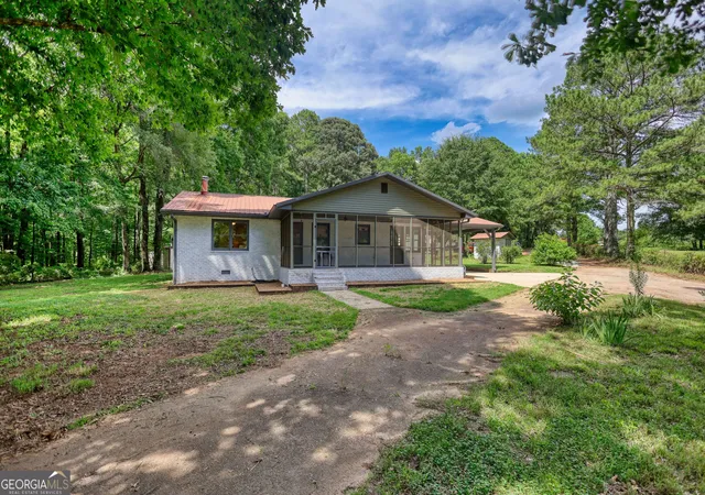 Homes for sale in Newborn, GA | 2217 Meadows Rd, Newborn, GA 30056 | MLS# 10794041