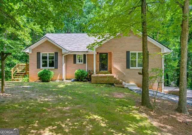 Photo 1 of Single family home for sale at 3655 Southlake Cir, Cumming, GA 30041 | MLS# 10829667 | Listing updated on 2026-10-24