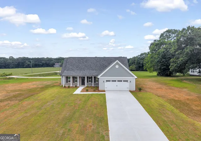 1st image of 67 Sewell Rd, Lavonia, GA 30553 | MLS# 10772035