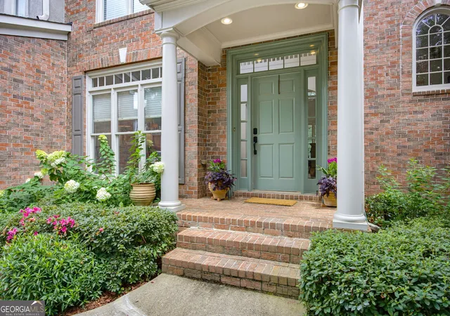 Photo 4 of Single family home for sale at 3400 Fieldwood Dr Se, Smyrna, GA 30080 | MLS# 10822071 | Listing updated on 2026-09-19
