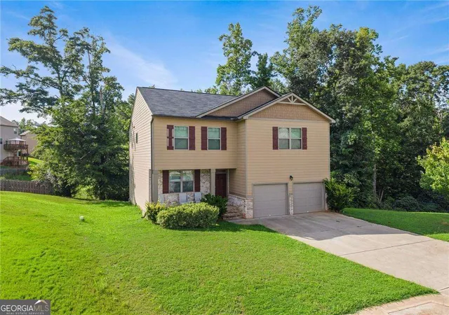 Photo 3 of Single family home for sale at 8175 Berrywood Ct, Covington, GA 30014 | MLS# 10813572 | Listing updated on 2026-09-18