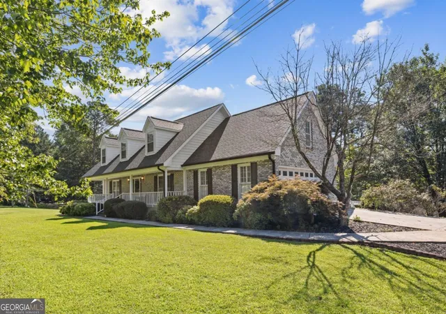 1st image of 3906 Laurens Ln, Snellville, GA 30039 | MLS# 10810984