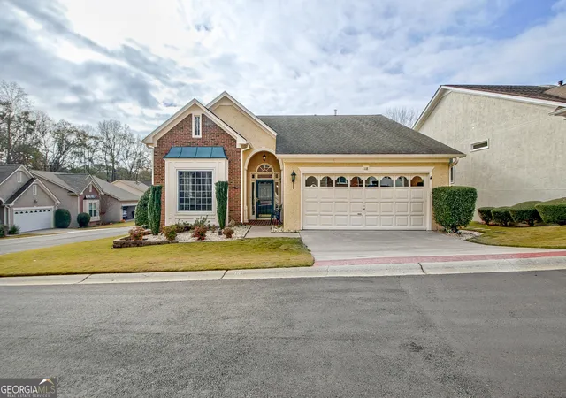 Homes for sale in Peachtree City, GA | 118 Augusta Dr, Peachtree City, GA 30269 | MLS# 10794869