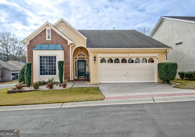 Homes for sale in Peachtree City, GA | 118 Augusta Dr, Peachtree City, GA 30269 | MLS# 10794869