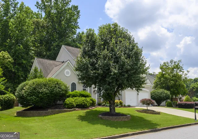 Homes for sale in Johns Creek, GA | 7670 Bellemont Rdg, Johns Creek, GA 30097 | MLS# 10801277