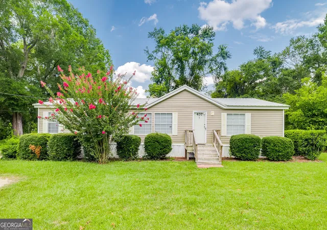 1st image of 437 Burkhalter Cir, Claxton, GA 30417 | MLS# 10818057
