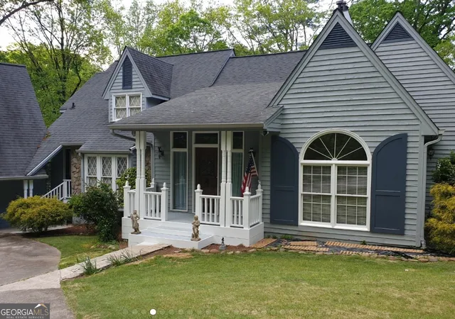 Photo 1 of Sale Pending at 145 E Lake Dr, Roswell, GA 30075 | MLS# 10610596 | Listing updated on 2025-10-27