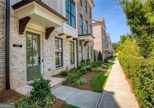 Photo 3 of Townhouse for sale at 260 Briscoe Wy, Alpharetta, GA 30009 | MLS# 10831628 | Listing updated on 2026-09-30