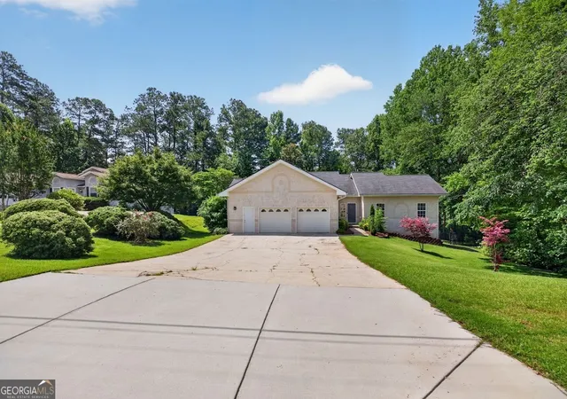 Photo 2 of Single family home for sale at 8993 Dornoch Cir, Winston, GA 30187 | MLS# 10708709 | Listing updated on 2026-09-05