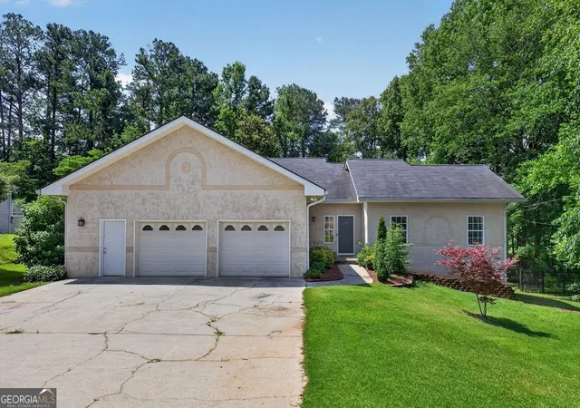 Photo 3 of Single family home for sale at 8993 Dornoch Cir, Winston, GA 30187 | MLS# 10708709 | Listing updated on 2026-09-05