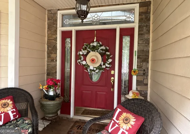 Photo 3 of Single family home for sale at 1014 Miss Amber Wy, Locust Grove, GA 30248 | MLS# 10815193 | Listing updated on 2026-09-20