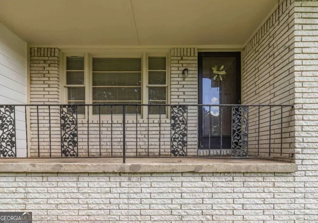 Photo 3 of Sale Pending at 4406 Arcadia Dr, Norcross, GA 30093 | MLS# 10806123 | Listing updated on 2026-10-07