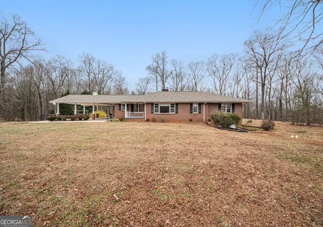 Homes for sale in Mount Airy, GA | 436 Tommy Irvin Rd, Mount Airy, GA 30563 | MLS# 10694011
