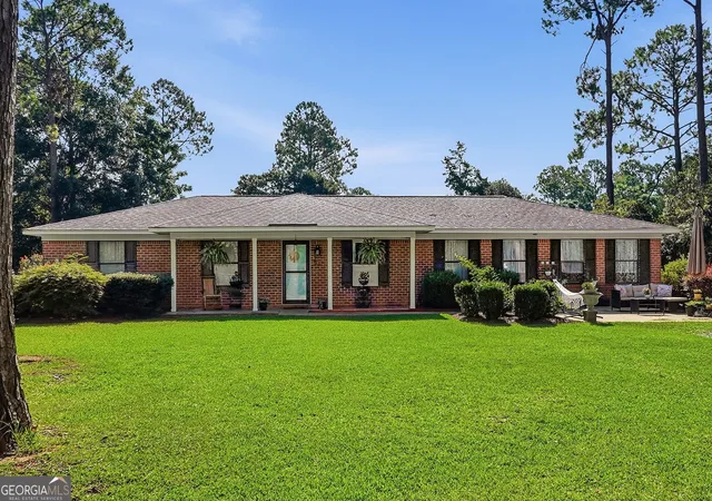 Photo 1 of Single family home for sale at 231 Dunaway Dr, Albany, GA 31721 | MLS# 10821698 | Listing updated on 2026-08-07