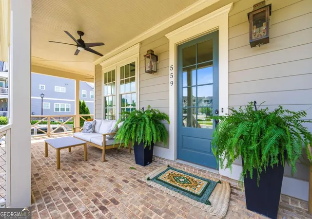 Photo 3 of Sale Pending at 559 S Club Dr, Woodstock, GA 30188 | MLS# 10815280 | Listing updated on 2026-08-17