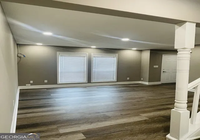 Listing Photo 5 - Condo for sale in building located at 3157 Olive Tree Ct, Decatur, GA 30034