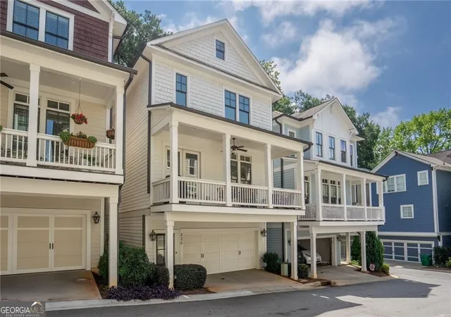 2nd image of 826 Grove Bnd, Decatur, GA 30030 | MLS# 10821325