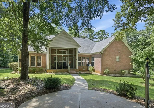 2nd image of 100 Laurelwood Dr, Jackson, GA 30233 | MLS# 10803512
