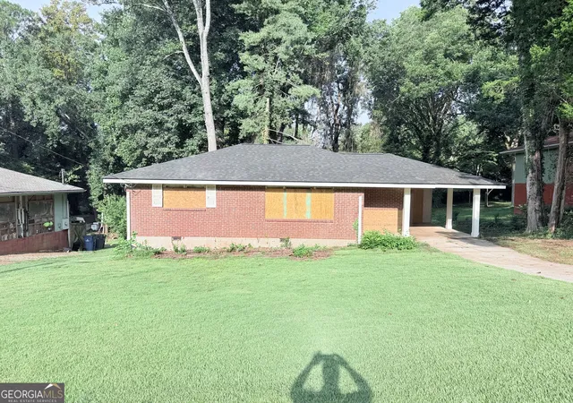 Photo 2 of Single family home for sale at 2879 Rockwood Rd, East Point, GA 30344 | MLS# 10836263 | Listing updated on 2026-09-14