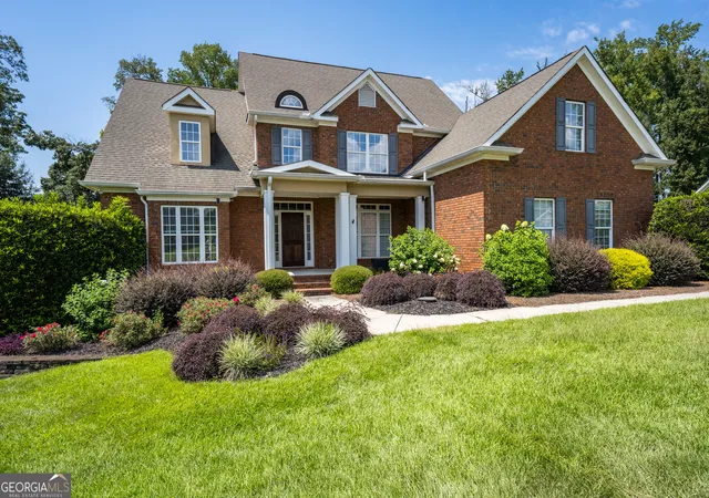Photo 1 of Single family home for sale at 214 Oakleaf Dr, Macon, GA 31210 | MLS# 10835164 | Listing updated on 2026-09-11