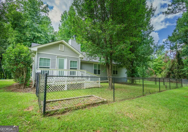 3rd image of 211 Sunfish Trl, Eatonton, GA 31024 | MLS# 10821456