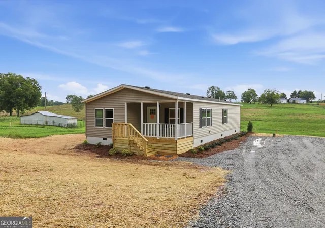 Photo 1 of Manufactured home for sale at 915 Smith Loop Rd, Demorest, GA 30535 | MLS# 10824626 | Listing updated on 2026-09-18