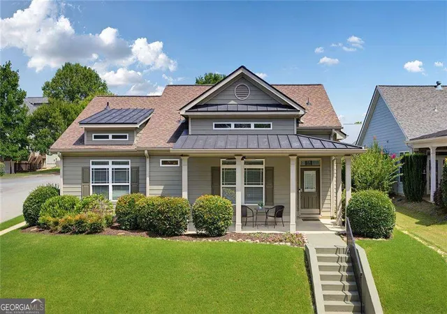 Photo 1 of Sale Pending at 515 Lake Front Dr, Canton, GA 30115 | MLS# 10834017 | Listing updated on 2026-09-14