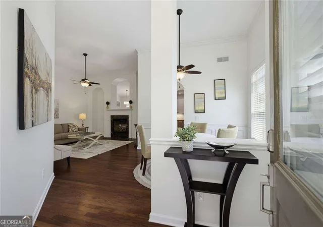 Photo 4 of Sale Pending at 515 Lake Front Dr, Canton, GA 30115 | MLS# 10834017 | Listing updated on 2026-09-14