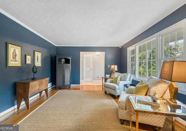 Photo 3 of Sale Pending at 260 Abington Dr, Sandy Springs, GA 30328 | MLS# 10827094 | Listing updated on 2026-09-14