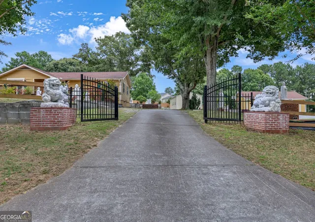 2nd image of 1242 Cooper Rd, Snellville, GA 30078 | MLS# 10796369