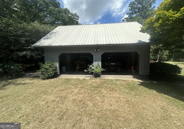 Homes for sale in Sylvania, GA | 3852 Poor Robin Rd, Sylvania, GA 30467 | MLS# 10802360