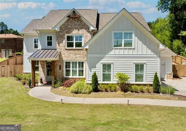 1st image of 2143 Old Dallas Rd Sw, Marietta, GA 30064 | MLS# 10818439