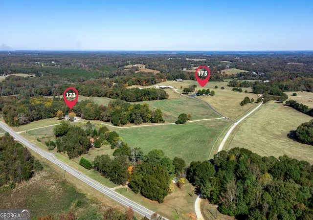 Photo 3 of House for sale at 173 & 175 Deer Creek Farms Rd, Hartwell, GA 30643 | MLS# 10226986 | Listing updated on 2026-08-25