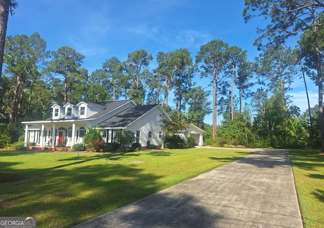 2nd image of 250 Weatherly Dr, Baxley, GA 31513 | MLS# 10774673
