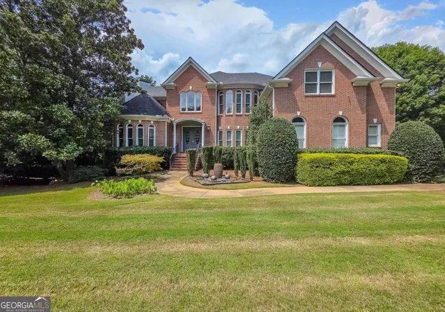 Photo 1 of Single family home for sale at 8190 Nesbit Ferry Rd, Sandy Springs, GA 30350 | MLS# 10824634 | Listing updated on 2026-08-26