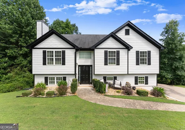 1st image of 2786 Summer Creek Dr, Gainesville, GA 30507 | MLS# 10822185