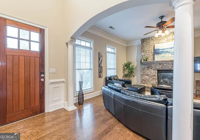 Photo 3 of Single family home for sale at 1264 Fowler St NW, Atlanta, GA 30318 | MLS# 10811941 | Listing updated on 2026-08-11