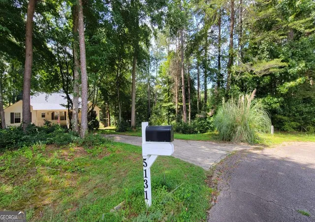 Photo 2 of Single family home for sale at 5131 Deer Path Ln, Gainesville, GA 30507 | MLS# 10826979 | Listing updated on 2026-09-16