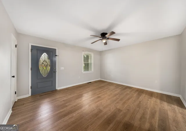 Photo 3 of Single family home for sale at 114 Karen Dr, Warner Robins, GA 31088 | MLS# 10835907 | Listing updated on 2026-09-12