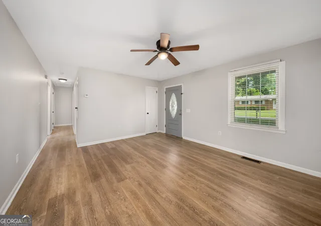 Photo 4 of Single family home for sale at 114 Karen Dr, Warner Robins, GA 31088 | MLS# 10835907 | Listing updated on 2026-09-12