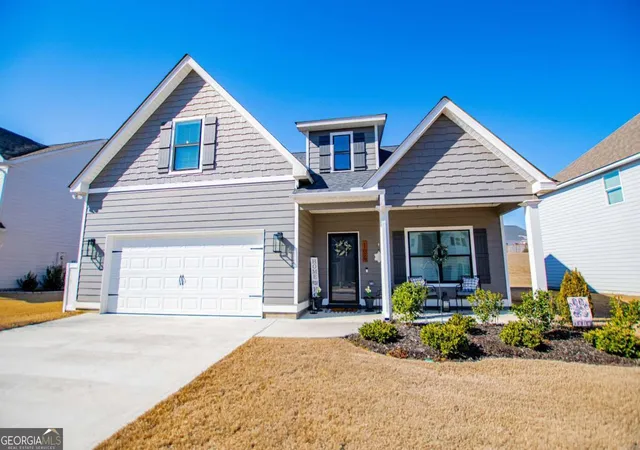 Photo 2 of Sale Pending at 104 Kingston Cir, Carrollton, GA 30117 | MLS# 10822546 | Listing updated on 2026-09-14