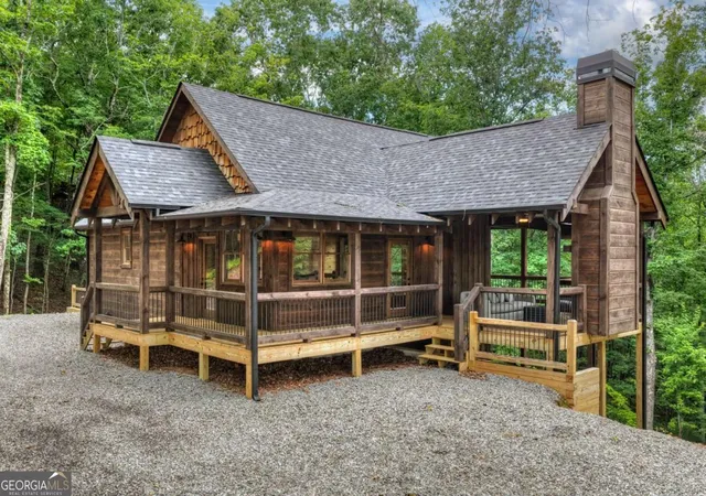 Photo 2 of Single family home for sale at 120 Green Ridge Rd, Blue Ridge, GA 30513 | MLS# 10801112 | Listing updated on 2026-08-17