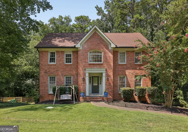 Photo 3 of Single family home for sale at 4832 Riveredge Dr, Peachtree Corners, GA 30096 | MLS# 10835875 | Listing updated on 2026-09-17