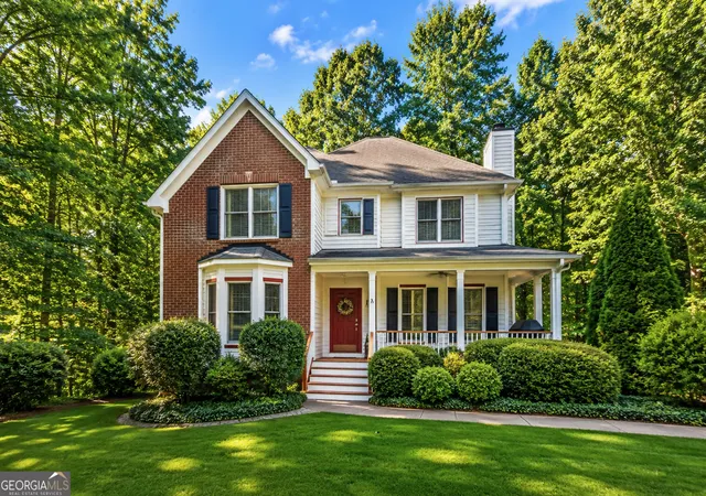 Photo 3 of Sale Pending at 1607 White Oak Dr, Winder, GA 30680 | MLS# 10785482 | Listing updated on 2026-09-13