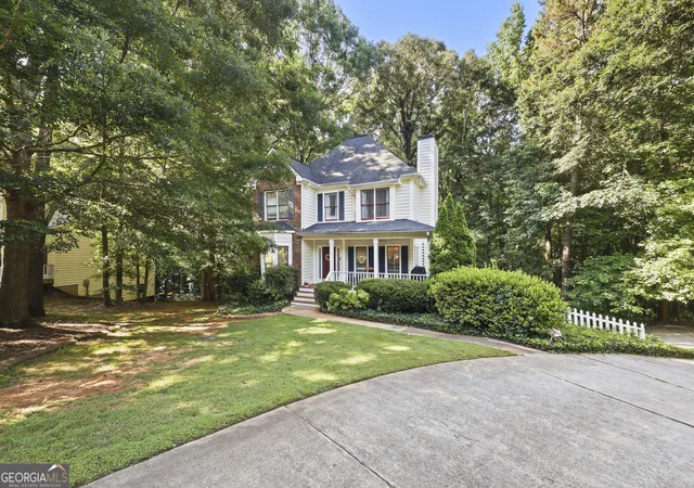 Photo 4 of Sale Pending at 1607 White Oak Dr, Winder, GA 30680 | MLS# 10785482 | Listing updated on 2026-09-13