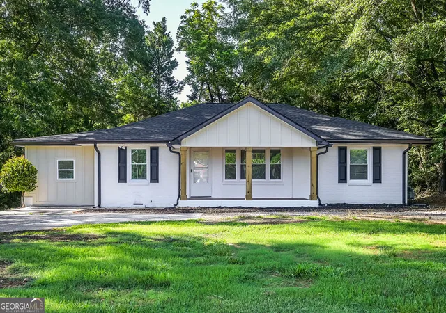 Homes for sale in Carrollton, GA | 1806 Maple St, Carrollton, GA 30117 | MLS# 10793700